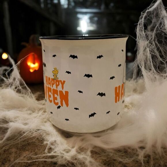 Peanuts Snoopy Happy Halloween 21 oz Black & White Mug Halloween NWT! - Picture 2 of 5